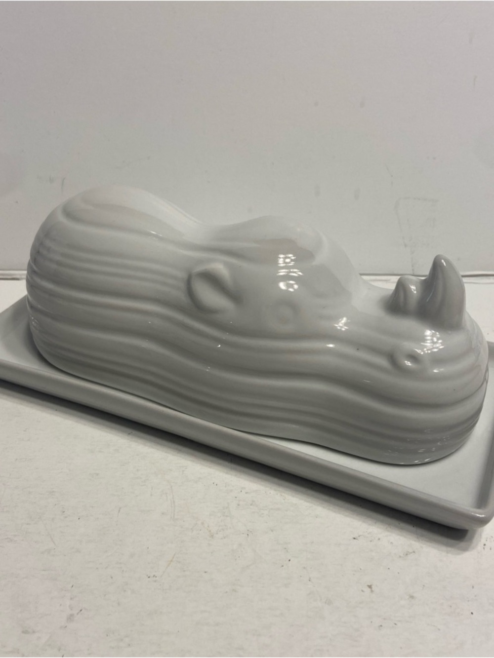 Pier 1 Imports White Porcelain Rhino Covered Butter Dish Zoology Collection EUC